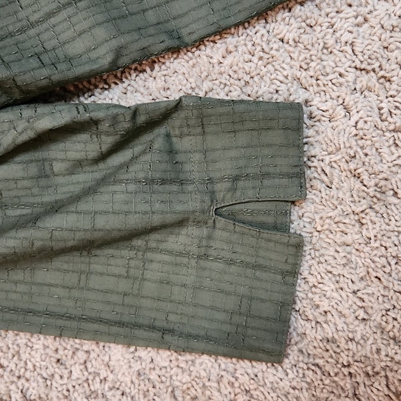 CJ BANKS size X button down cotton jacket, textured fabric,  olive green. - Picture 7 of 9